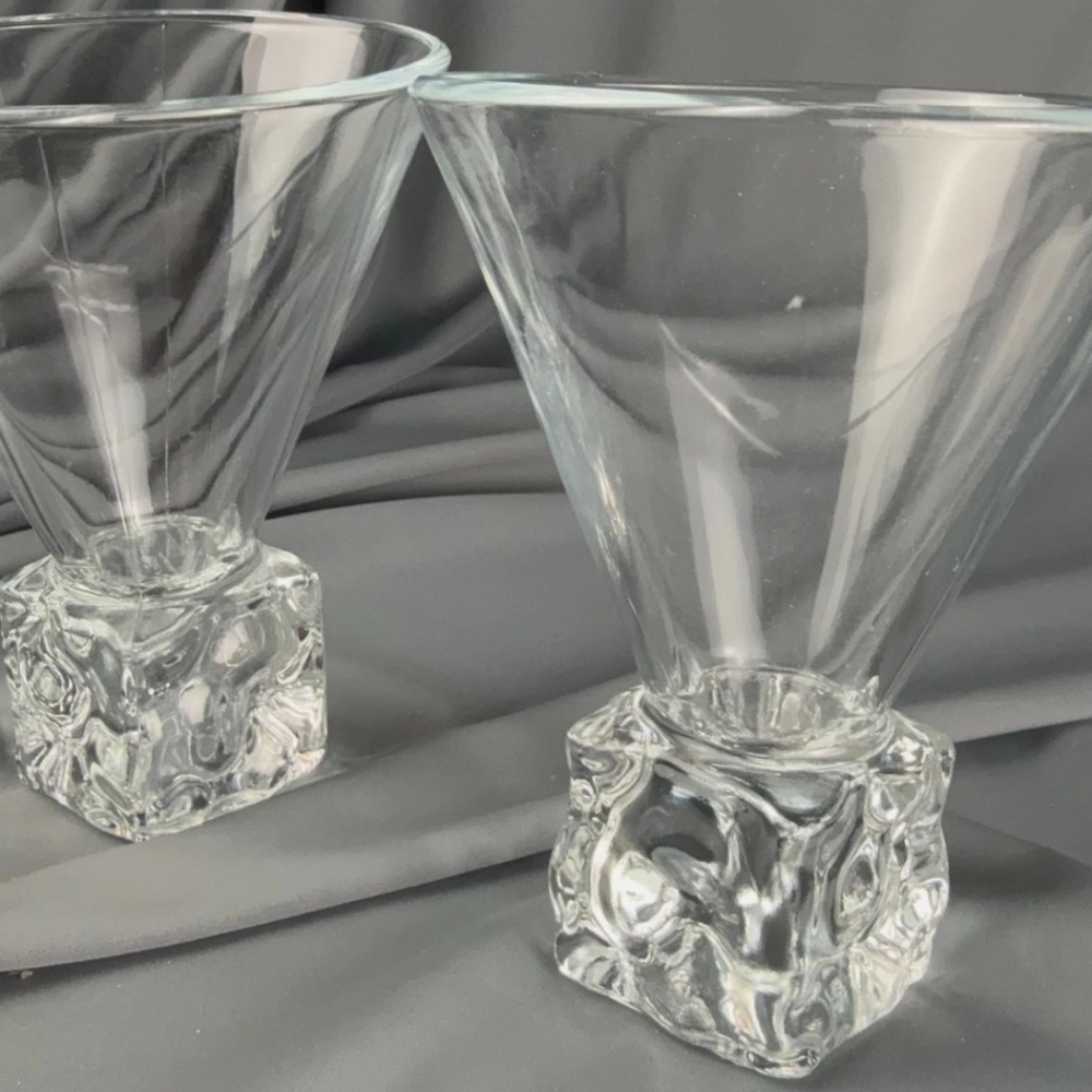 Set of 2 Vintage Disaronno Clear Glass Ice Cube Base Martini Glasses